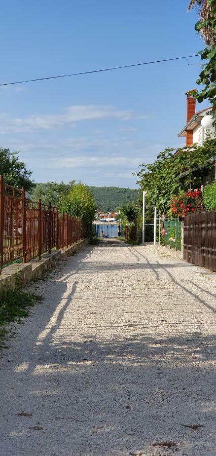 Apartman Suky Sukošan Kültér fotó
