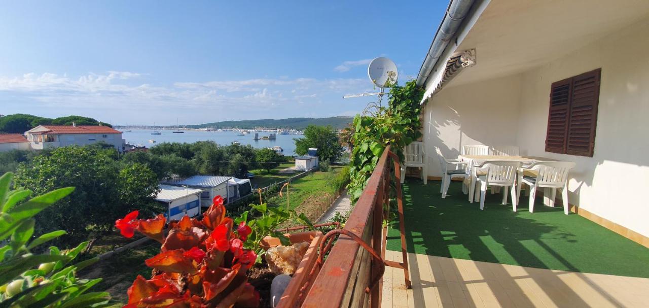 Apartman Suky Sukošan Kültér fotó