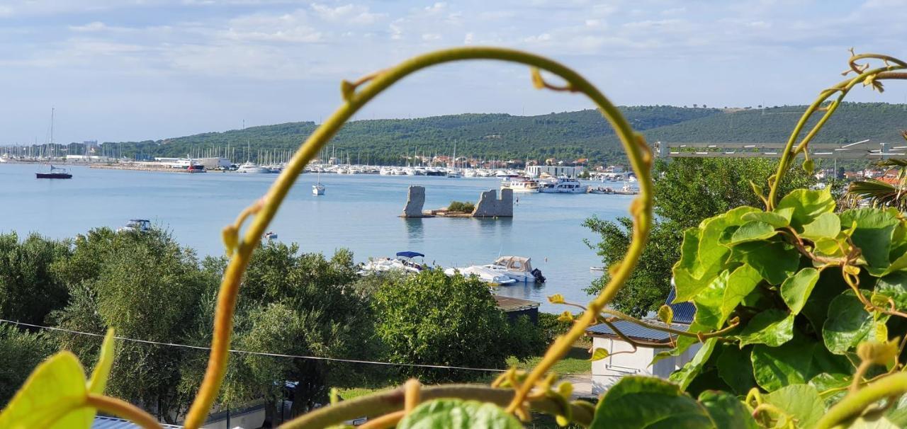 Apartman Suky Sukošan Kültér fotó